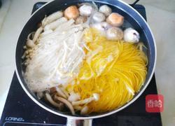 玉米面鱼丸菌汤的做法图解10