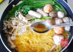 玉米面鱼丸菌汤的做法图解14