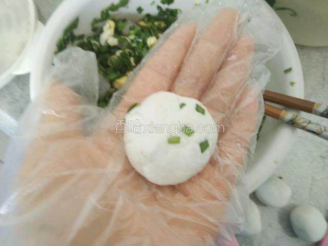 每个像包包子一样，包起就可以了