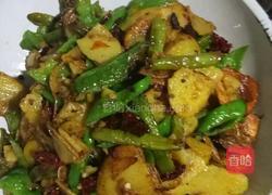 干锅土豆片煸豆角的做法图解9