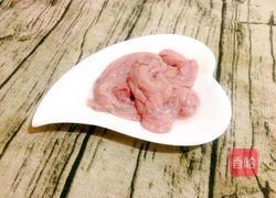 莲子小肠汤的做法图解2