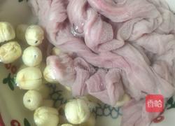 莲子小肠汤的做法图解4