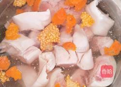 酱猪蹄的做法图解1