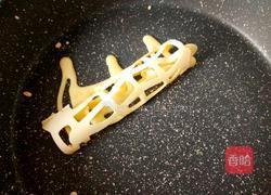 鸟巢蛋饼的做法图解6