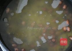 杂粮粥的做法图解2