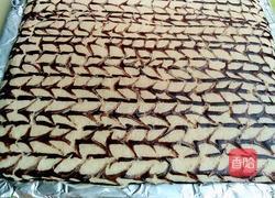 千叶纹戚风蛋糕的做法图解19