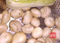藏红花炖狮子头的做法图解5