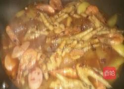 明虾鸡爪煲的做法图解5