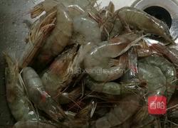 蒜蓉蒸虾的做法图解1