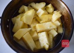 菠萝新吃法：菠萝水果茶的做法图解1