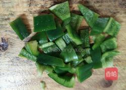 培根炒青椒的做法图解2