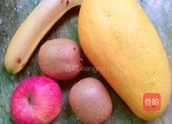 水果春卷的做法图解1