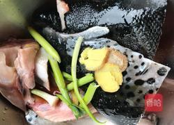 焖三文鱼头的做法图解4