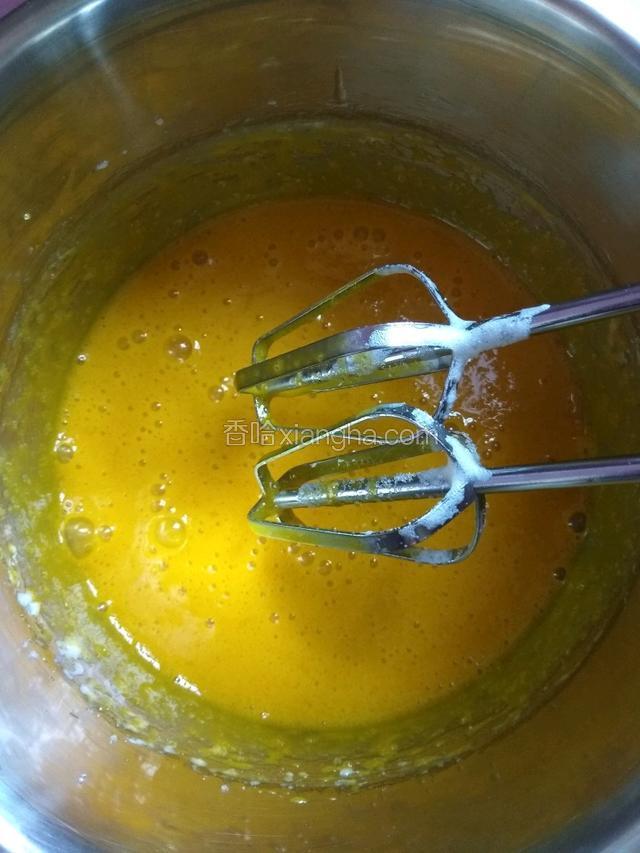 用打蛋器打发十秒