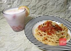 奶油蘑菇培根意面的做法图解2