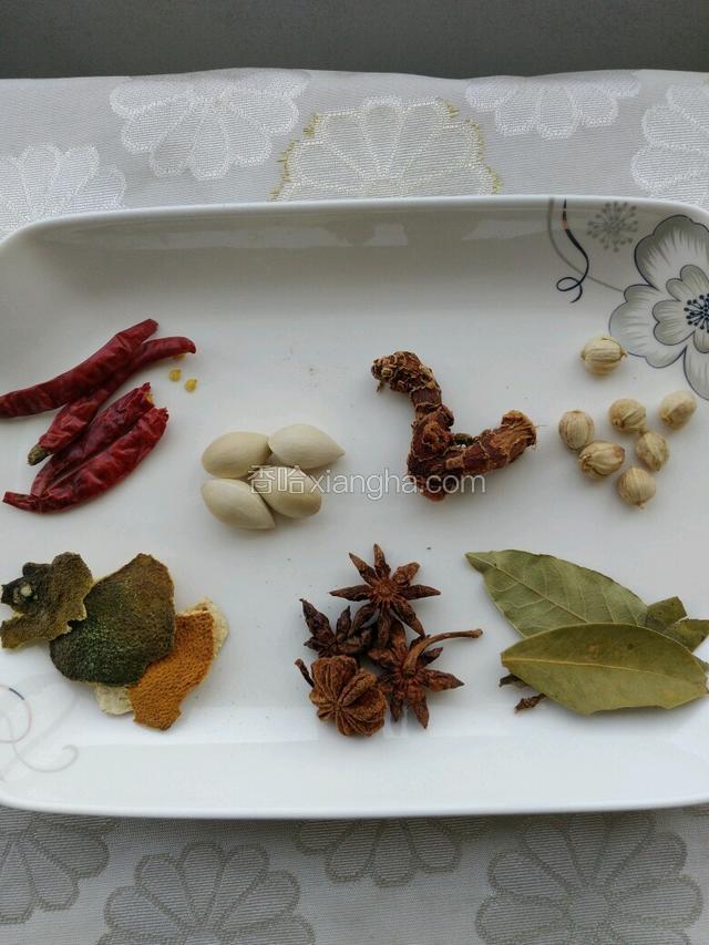 准备好香料，备用。