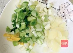 韭菜炒鸭血的做法图解1