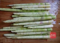 黄竹笋炒酸菜的做法图解2