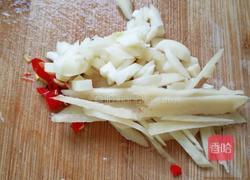 黄竹笋炒酸菜的做法图解6