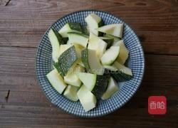 南瓜烧肉（黄豆酱版）的做法图解1