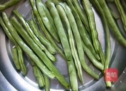 芋头豆角炖排骨的做法图解3