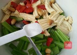 凉拌芹菜腐竹的做法图解8