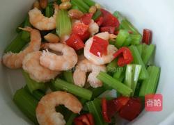 凉拌芹菜虾仁的做法图解6