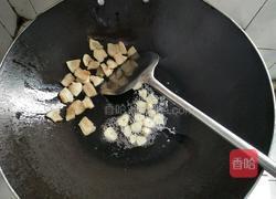 猪油渣炒白菜的做法图解5