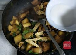 春笋萝卜烩菜的做法图解10