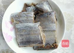干煸带鱼的做法图解1