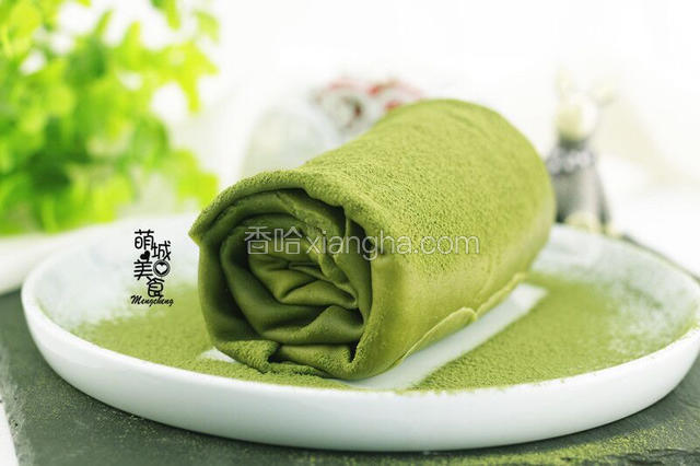 筛上抹茶粉装饰一下，秒变美美哒
