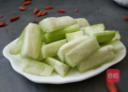 减肥瘦身汤之丝瓜猪肝汤的做法图解2