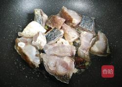 酱焖腊鱼块的做法图解4