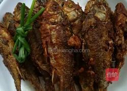 香酥小鲫鱼的做法图解4