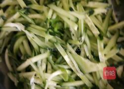 黄瓜干豆腐凉菜的做法图解2