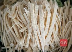 黄瓜干豆腐凉菜的做法图解3