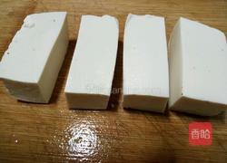 肉末榨菜香菇蒸豆腐的做法图解2