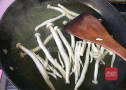 海鲜菇鸡蛋炒荷兰豆的做法图解6