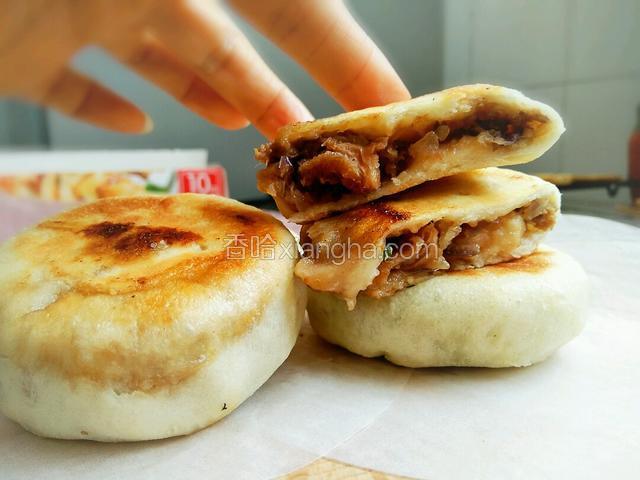 香喷喷满嘴流油的牛肉馅饼就做好了
敏茹意作品