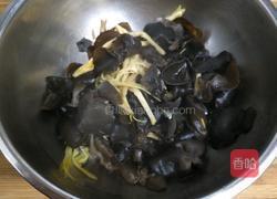 笋尖黑木耳的做法图解2