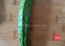 油炝黄瓜的做法图解1