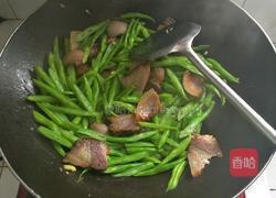 腊肉炒四季豆的做法图解7
