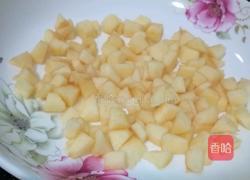 苹果炒酸奶的做法图解2
