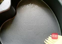 玉米面芝麻发糕的做法图解4