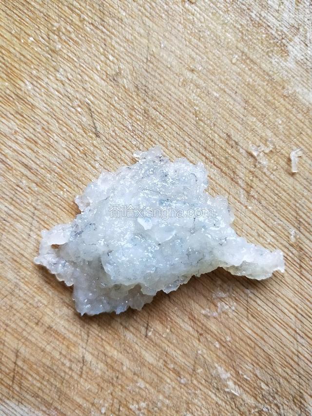 虾剁成泥