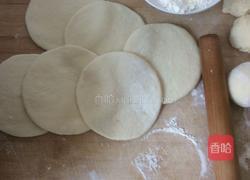 槐花猪肉大包子的做法图解7