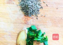 孜然牛肉的做法图解1