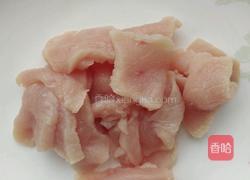 西芹溜鱿鱼肉片的做法图解5