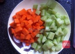 鱼香三丁的做法图解1