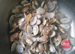 香辣花蛤的做法图解1